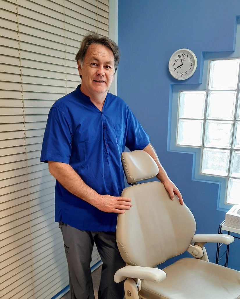 Peter de Villiers, Dental Prosthetist